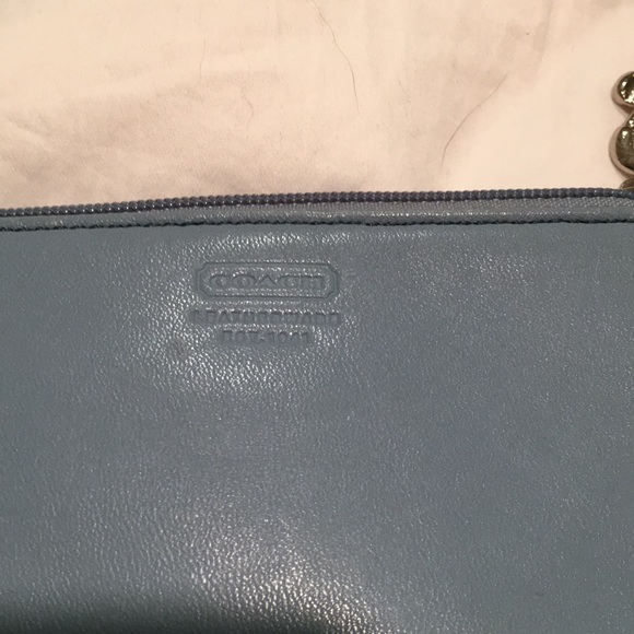 Coach leather mini clutch coin wristlet purse - Picture 2 of 5